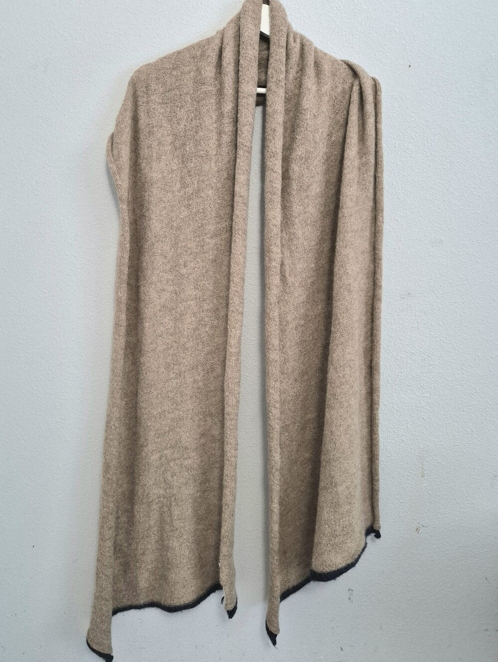 Lana Bolivia Baby Alpaca Beige Scarf OS Ultra Soft - Picture 3 of 6